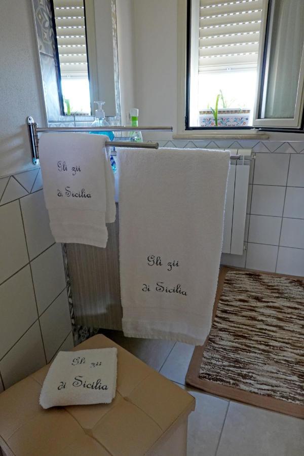 Gli Zii Di Sicilia Bed & Breakfast Racalmuto Dış mekan fotoğraf